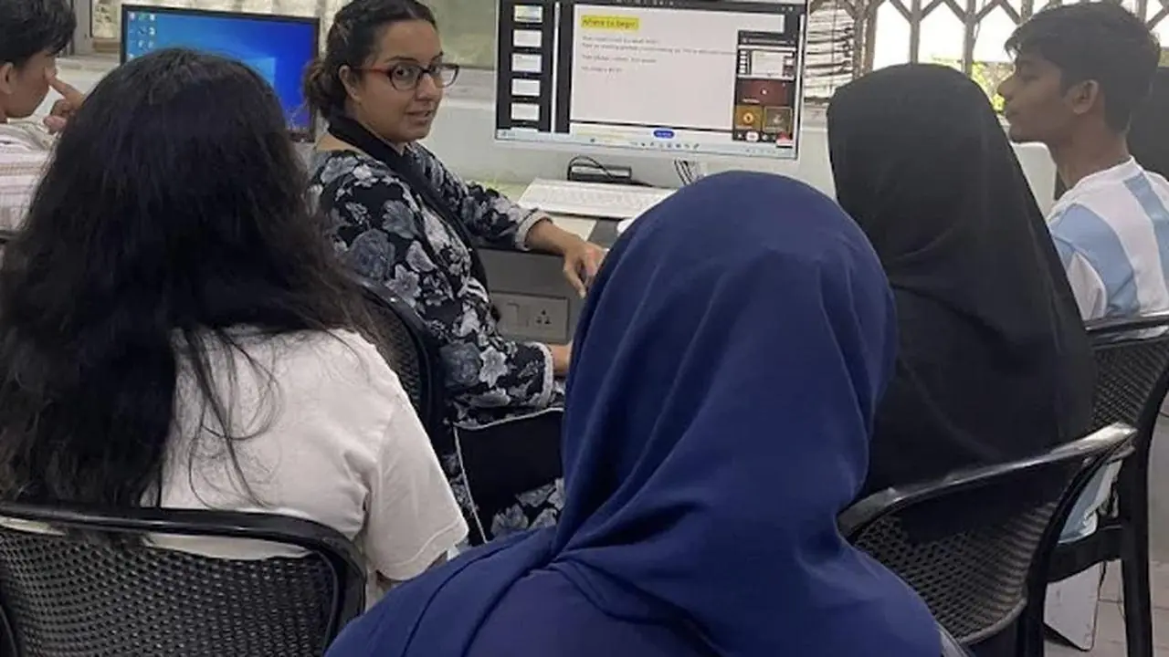 Class at Compufield