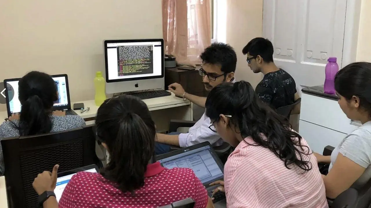 Class at Compufield